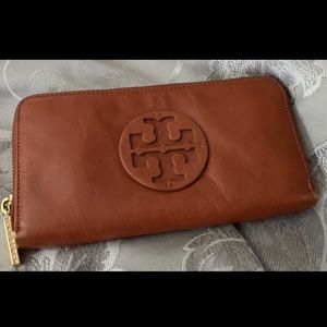 Authentic Tory Burch Continental Wallet